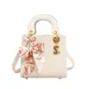 Bolso de Lujo Ligero de Alta Calidad Lady Diana para Mujer, Nuevo Modelo 2026, Bolso de Hombro Cruzado Individual, Textura Versátil, Bolso de Mano Bordado Resistente