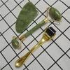 Contenedor de belleza de jade natural al por mayor rodillo de jade del sur tabla de raspado masajeador facial jade push jade verde jade fénix