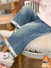 Invierno Nuevo Estilo Jeans con Encaje de Corazón para Niños con Felpa 2026 Estilo Coreano Pantalones Rectos Elegantes para Niñas Ropa para Niños Dropshipping