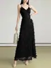 Vestido preto de alça com decote V para férias na praia, elegante e luxuoso, afina a silhueta, adequado para reuniões sociais, vestido longo elegante