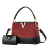 Bolsa de Mão Retro de Luxo para Mulheres 2025 Novo Estilo Moda Acessível Versátil Bolsa de Ombro Transversal Elegante Bolsa Saco