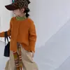 Camiseta base de manga larga con volantes estilo coreano para niña, cárdigan de punto elegante y versátil, conjunto casual de dos piezas con pantalones para otoño 2026