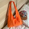 Otoño 2026 Nuevo Estilo Coreano Bolso de Hombro Único Bordado con Lazo Bolso Tote de Gran Capacidad Bolso de Mano Elegante para Viajes de Mujer
