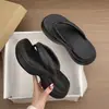 Chanclas de Plataforma con Suela Gruesa para Uso Exterior Femenino 2024 Moda de Verano Chanclas Nuevas Sandalias Estrella para Salir a la Playa
