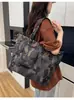 Bolsa de Fitness Portátil de Moda Estilo Japonés para Mujer, Bolso de Hombro Versátil de Gran Capacidad, Set de Tres Piezas para Viajes Diarios, Bolso Cruzado para Deportes al Aire Libre