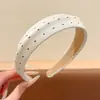Diadema de lunares estilo coreano de ala ancha para mujer, de alta gama, elegante, moderna, accesorio para el cabello de moda para uso diario, diadema de corona alta