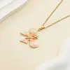 Suministro exclusivo transfronterizo de Amazon de collares con colgante de mariposa de acero inoxidable esmaltado, joyería colorida con goteo de aceite de la fábrica de origen