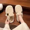 Pantuflas mullidas de punta cerrada y suela plana para mujer para uso en exteriores, nuevas de otoño e invierno 2026, pantuflas cálidas de algodón tipo slip-on de felpa de alta gama