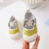 Tênis de Lona Infantil Modelos Primavera e Outono 2026 Laço Tênis Infantil Sapatos de Bebê Sapatos de Interior para Jardim de Infância Tênis de Lona para Meninas