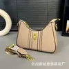 Bolsa de Axila Tendência Quente Mais Vendida Deste Ano 2026 Novo Modelo Transfronteiriço com Acabamento de Luxo, Alça Larga Estampada, Bolsa Transversal de Ombro Único para Mulheres