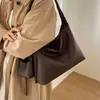 Bolsa Tote de Couro Macio Retrô de Nicho Feminina 2026 Nova de Grande Capacidade Bolsa Mãe e Filho Moda Versátil Bolsa de Ombro Transversal