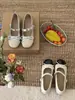 Novos sapatos baixos de primavera com laço vintage, sapatos Mary Jane versáteis de estilo francês para aumentar a altura, para uso ao ar livre 2026