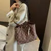 Bolsa de Hombro de Lunares Estilo Coreano para Mujer 2026 Bolso Nuevo Super Popular Gran Capacidad para Viajar Moda Versátil Bolso Grande de un Solo Hombro