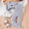 Novo Conjunto Popular de Outono e Inverno para Meninas da Amazon: Conjunto de Duas Peças: Top de Manga Longa Canelado e Macacão com Suspensório