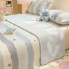 Capa de Cama Simples de Algodão Puro Leite Fleece Peça Única Universal Quatro Estações Lençol de Cama Acolchoado 100% Algodão Tatame Pad de Colchão Antiderrapante
