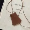 Colar Cordão com Clipe Magnético de Couro para Óculos de Sol Pendurado no Pescoço para Mulheres, Cordão com Clipe para Óculos, Corrente para Pendurar Decoração em Roupas de Pescoço, Acessório de Corrente para Suéter
