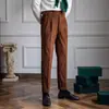 Pantalones de pana para hombre Naples 2024 Rectos de cintura media Casuales Estilo retro británico Otoño e Invierno Pantalones de moda para hombre