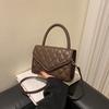 Bolso Bolso de Mujer 2022 Nueva Moda Moda Casual Simple Pequeño Bolso Cuadrado Acolchado Rómbico Cadena Un Solo Hombro Bandolera