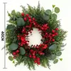 Exclusivo de Amazon, la corona de Navidad más vendida de TEMU es una planta verde artificial simulada con agujas de pino y decoraciones colgantes