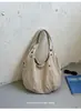 Nova Bolsa de Ombro Fashionável de Tecido de Nylon com Design de Nicho Coreano 2025, Bolsa de Mão Leve Versátil Casual para o Dia a Dia