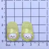 Lindas Pantuflas Pequeñas de Gelatina Accesorios de Resina Pasador DIY Cuerda para el Cabello Explosiones Pegatinas para Refrigerador en stock Zapatos con Agujeros de Pegamento Crema