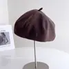 Boina de lã listrada estilo coreano para mulheres, chapéu de artista vintage para outono e inverno, chapéu de abóbora quente e simples, moderno