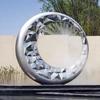 Escultura de anillo de acero inoxidable espejo hueco luminoso anillo de luna adornos de paisaje escultura con forma cuadrada para exteriores