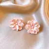 Pendientes de Disco Fruncido Exagerados de Aguja de Plata Europeos y Americanos Pendientes de Lujo Ligero de Gama Alta Pendientes Versátiles de Moda para Viajeros para Mujer