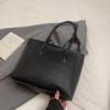 2024 Inverno Nova Grande Capacidade Moda Casual Pingente Bolsa Feminina de Alta Qualidade Bolsa de Ombro Bolsa de Axila