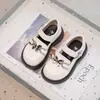 Zapatos de piel para niñas de 6 a 12 años, estilo otoño Mary Jane, dulces zapatos de princesa de suela blanda, zapatos individuales para niños, zapatos negros para actuación