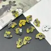 Botones coloridos pequeños de peces, mariposas, monedas, nubes, estrellas, triángulos, de dos agujeros irregulares y color degradado para ropa de niños y mujeres DIY