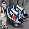 Zapatillas Deportivas para Niños Zapatos Casuales para Niños 2026 Primavera Nuevo Estilo Versátiles para Niños Suela Suave Zapatos de Entrenamiento para Estudiantes de Primaria