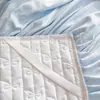 Faldón de cama acolchado estilo princesa pieza única modelo nuevo 2025 encaje sábana bajera protector de colchón cubierta de cama engrosada cubierta antipolvo