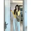 Cárdigan de punto redondo color amarillo cremoso para mujer, estilo suave para primavera y otoño, favorecedor y suave, agradable para la piel, top versátil de manga larga