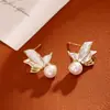 Pendientes de Perla Pétalo de Alta Calidad Moda Commuter Exquisitos Versátiles Elegantes Pendientes con Pasador de Plata Pendientes Pequeños Frescos Dulces