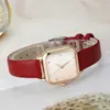 2025 Relógio de Pulso Feminino Pequeno Estilo Retro Fresco Transfronteiriço Conjunto de Pulseira Love com Mostrador Quadrado Cravejado de Diamantes