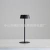 Luminária de mesa personalizada de hardware pequeno Normcore Lâmpada de cabeceira para quarto Escandinavo Hotel Acessível Sala de estar de luxo Proteção para os olhos Luz noturna Luz ambiente