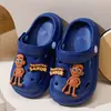 Zapatos Croc para Niños Verano Niñas Interior Antideslizante Dibujos Animados Niños Medianos y Grandes Sandalias para Bebé Ropa Exterior Sandalias de Playa