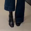 Botines de tacón alto para mujer, nueva colección de moda Otoño/Invierno 2026, con punta cuadrada, estilo botín Martin, tacón grueso de estilo francés y diseño adelgazante con forro de felpa.