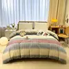 Nova Capa de Colcha Acolchoada de Algodão Escovado Peça Única para Outono e Inverno, Capa de Colcha Grossa para Dormitório de Pessoa Única, Capa de Colcha Acolchoada de Algodão Puro Peça Única Atacado