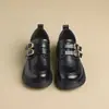 Venda Quente Moda Versátil para o Dia a Dia Mocassins Sapatos Pequenos de Couro Retrô Novo Estilo Primavera Solado Grosso Mocassins Britânicos