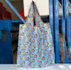 Bolsa de compras feminina de nylon, prática e portátil, para compras em lojas, supermercados, bolsa de ombro para compras, pode ser Vendida no Atacado