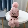 Chapéu de urso infantil para outono e inverno, chapéu de bebê quente à prova de vento, de algodão tricotado, com forro de fleece e cachecol espessado de design integrado
