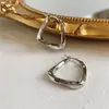 Pendientes Cuadrados Retorcidos Estilo Francés Retro, Versión Coreana, Pendientes Modernos Simples y Minimalistas, Tachuelas y Clips para Orejas Metálicos Populares de Nicho