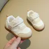 Zapatos Nuevos para Caminar de Bebé Primavera y Otoño Suela Suave Zapatos Antideslizantes para Niñas Tenis Deportivos Casuales para Niños 1-2