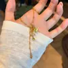 Popular Collar Cruzado de Segunda Mano de Xiaohongshu Diseño de Nicho Cadena de Clavícula de Lujo Ligero Gama Alta Dropshipping