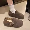 Sapatos mules casuais retrô da moda para mulheres, novo estilo inverno 2026, com aumento interno de altura, forro de fleece e sapatos de algodão fofos