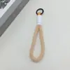 Fábrica de origem pulseira de pulso de pelúcia dopamina, chaveiro de shorts, pingente de acessório para boneca de pelúcia DIY