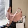 Bolso bandolera tipo dumpling para mujer moderno y versátil para 2025, estilo commuter simple y chic