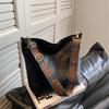 Bolsa Saco Estilo Europeu e Americano com Alça Larga, Bolsa Transversal Saco Feminina de Alta Qualidade, Design de Nicho, Bolsa Tote para o Dia a Dia